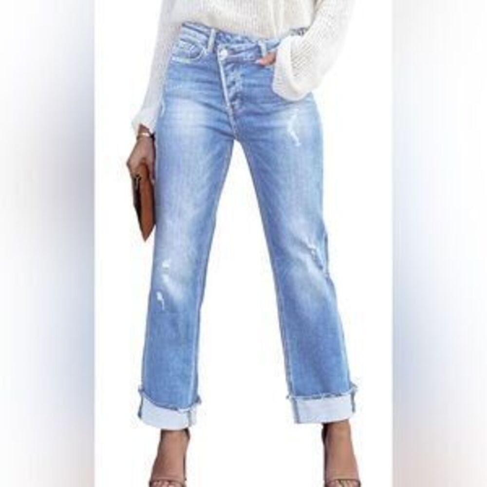 Women's Light Distressed Jeans